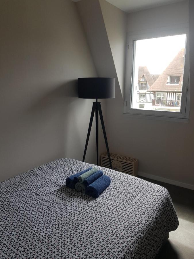 Appartement Liza 2 Pieces Vue Mer A Cabourg Bagian luar foto